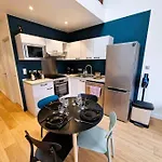 Le Bellay ¤ 2 Chambres ¤ Cour ¤10 Mins Centre¤