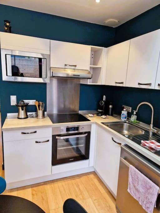 Apartment Le Bellay ¤ 2 ¤ Cour ¤10 Mins Centre¤ Amiens